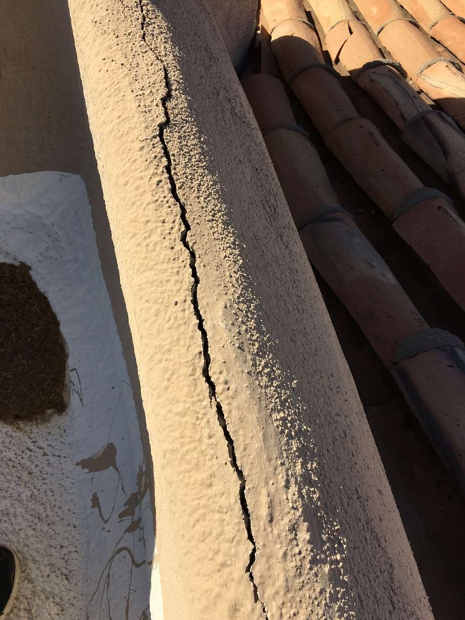 Parapet Stucco Crack